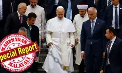 ജോണ് പോള് രണ്ടാമന് മാര്പാപ്പ തുടങ്ങി വച്ച മോസ്ക് സന്ദര്ശനം തുടര്ന്ന് എല്ലാ പോപ്പുമാരും; പോപ്പ് ബെനഡിക്ടും ഫ്രാന്സിസ് പാപ്പയും സന്ദര്ശിച്ച് പ്രാര്ത്ഥിച്ച തുര്ക്കിയിലെ ബ്ലൂ മോസ്കില് ഇന്നലെ ലിയോ മാര്പാപ്പയും എത്തി; തലകുനിച്ചെങ്കിലും പ്രാര്ത്ഥിച്ചില്ലെന്ന് മാധ്യമങ്ങള് ജോണ് പോള് രണ്ടാമന് മാര്പാപ്പ തുടങ്ങി വച്ച മോസ്ക് സന്ദര്ശനം തുടര്ന്ന് എല്ലാ പോപ്പുമാരും; പോപ്പ് ബെനഡിക്ടും ഫ്രാന്സിസ് പാപ്പയും സന്ദര്ശിച്ച് പ്രാര്ത്ഥിച്ച തുര്ക്കിയിലെ ബ്ലൂ മോസ്കില് ഇന്നലെ ലിയോ മാര്പാപ്പയും എത്തി; തലകുനിച്ചെങ്കിലും പ്രാര്ത്ഥിച്ചില്ലെന്ന് മാധ്യമങ്ങള്