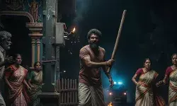 മദ്യത്തിന്റെ പാതി ബോധത്തിൽ ഒരു വടിയുമായി മതിൽ ചാടിയെത്തി; സ്വന്തം കുടുംബക്ഷേത്രത്തിൽ തന്നെ എത്തി ഫ്യൂസ് ഊരി മാറ്റി അതിക്രമം; കേസെടുത്ത് പോലീസ്