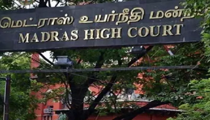 ലിംഗമാറ്റ ശസ്ത്രക്രിയക്ക് വിധേയനായ പുരുഷനഴ്സിനെ ജോലിയില്‍ പ്രവേശിപ്പിച്ചില്ല; വനിതാനഴ്സായി നിയമനം നല്‍കാന്‍ ഉത്തരവിട്ട് മദ്രാസ് ഹൈക്കോടതി