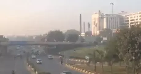 ഡല്ഹിയിലെ വായുവിന്റെ ഗുണനിലവാരം വീണ്ടും വളരെ മോശം; രാജ്യതലസ്ഥാനത്ത് വായുമലിനീകരണം രൂക്ഷമായി തുടരുന്നു ഡല്ഹിയിലെ വായുവിന്റെ ഗുണനിലവാരം വീണ്ടും വളരെ മോശം; രാജ്യതലസ്ഥാനത്ത് വായുമലിനീകരണം രൂക്ഷമായി തുടരുന്നു