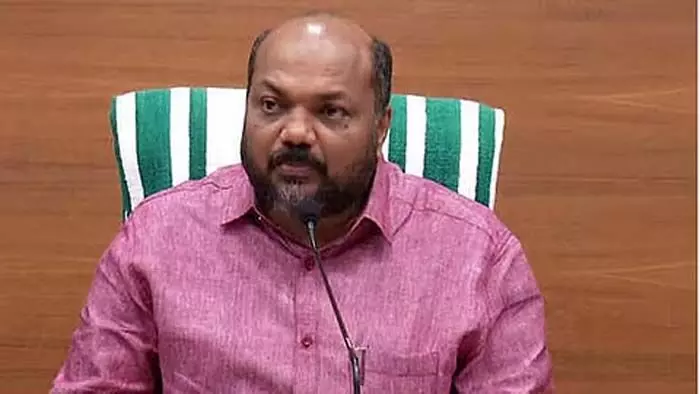 കിഫ്ബി മസാല ബോണ്ട് ഇഡി നോട്ടീസ് രാഷ്ട്രീയ കലണ്ടര് അനുസരിച്ച്; തെരഞ്ഞെടുപ്പിന് മുമ്പ് ഒരു നോട്ടീസ് ഇരിക്കട്ടെ എന്ന് കരുതിക്കാണും; പരിഹസിച്ച് മന്ത്രി പി. രാജീവ് കിഫ്ബി മസാല ബോണ്ട് ഇഡി നോട്ടീസ് രാഷ്ട്രീയ കലണ്ടര് അനുസരിച്ച്; തെരഞ്ഞെടുപ്പിന് മുമ്പ് ഒരു നോട്ടീസ് ഇരിക്കട്ടെ എന്ന് കരുതിക്കാണും; പരിഹസിച്ച് മന്ത്രി പി. രാജീവ്