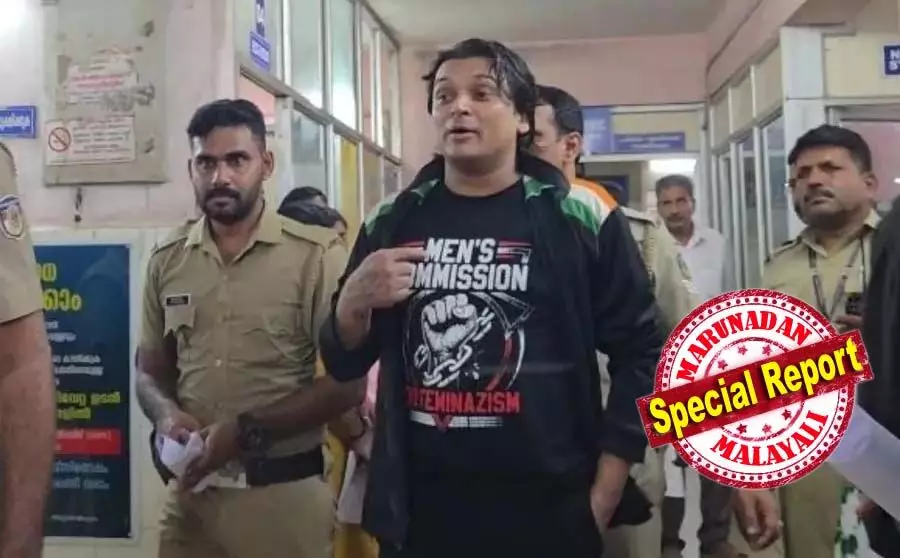 ഞാന്‍ ജയിലില്‍ നിരാഹാര സമരത്തിലേക്ക് പോകുന്നു; അഭിഭാഷകനും പോലീസും പറഞ്ഞത് പച്ചക്കള്ളം; ഇത് ആണുങ്ങള്‍ക്ക് വേണ്ടിയുള്ള സ്വാതന്ത്ര്യ സമരം; ജയിലിലേക്ക് കൊണ്ടുപോകവേ എല്ലാം കള്ളമെന്ന് പറഞ്ഞ് രാഹുല്‍ ഈശ്വര്‍; രാഹുലിന് വിനയായത് അറസ്റ്റിലായിരിക്കവേ ഫേസ്ബുക്കില്‍ പങ്കുവെച്ച വീഡിയോകളും; വീഡിയോ ദൃശ്യങ്ങള്‍ അവഗണിക്കാന്‍ കഴിയില്ലെന്ന് വ്യക്തമാക്കി കോടതിയുടെ വിധി