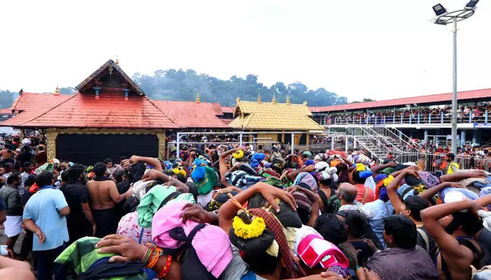 രണ്ടു ദിവസത്തെ ആലസ്യം വിട്ടൊഴിഞ്ഞു; ശബരിമലയില്‍ തിരക്ക് വീണ്ടും വര്‍ധിച്ചു; ഇന്ന് രാത്രി ഏഴു വരെ 80,328 പേര്‍ ദര്‍ശനം നടത്തി