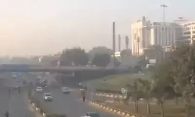 ഡല്‍ഹിയിലെ വായുവിന്റെ ഗുണനിലവാരം വീണ്ടും വളരെ മോശം; രാജ്യതലസ്ഥാനത്ത് വായുമലിനീകരണം രൂക്ഷമായി തുടരുന്നു