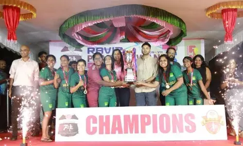 പ്രതിധ്വനി സെവന്സ് ഫുട്ബോള്: പുരുഷ, വനിതാ വിഭാഗങ്ങളില് എച്ച് ആന്ഡ് ആര് ബ്ലോക്ക് ജേതാക്കള് പ്രതിധ്വനി സെവന്സ് ഫുട്ബോള്: പുരുഷ, വനിതാ വിഭാഗങ്ങളില് എച്ച് ആന്ഡ് ആര് ബ്ലോക്ക് ജേതാക്കള്