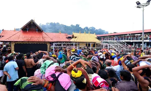 രണ്ടു ദിവസത്തെ ആലസ്യം വിട്ടൊഴിഞ്ഞു; ശബരിമലയില്‍ തിരക്ക് വീണ്ടും വര്‍ധിച്ചു; ഇന്ന് രാത്രി ഏഴു വരെ 80,328 പേര്‍ ദര്‍ശനം നടത്തി