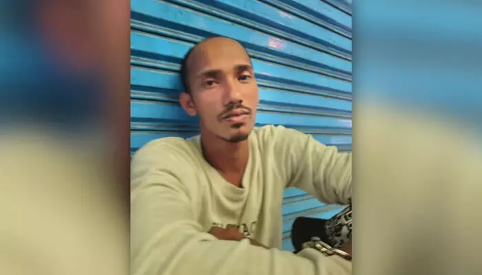 ഇരിങ്ങാലക്കുടയില് വന് രാസ ലഹരിവേട്ട; കാറിന്റെ രഹസ്യ അറയില് ഒളിപ്പിച്ച് കടത്താന് ശ്രമിച്ച 245. 72 ഗ്രാം എംഡിഎംഎ പിടികൂടി: 32കാരന് അറസ്റ്റില് ഇരിങ്ങാലക്കുടയില് വന് രാസ ലഹരിവേട്ട; കാറിന്റെ രഹസ്യ അറയില് ഒളിപ്പിച്ച് കടത്താന് ശ്രമിച്ച 245. 72 ഗ്രാം എംഡിഎംഎ പിടികൂടി: 32കാരന് അറസ്റ്റില്