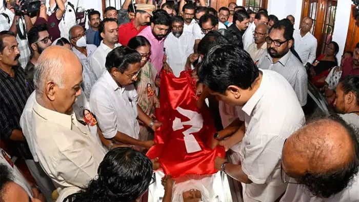 കാനത്തില്‍ ജമീലയ്ക്ക് ആയിരങ്ങളുടെ അശ്രുപൂക്കള്‍; സംസ്‌കാര ചടങ്ങുകള്‍ ഇന്ന് വൈകുന്നേരം