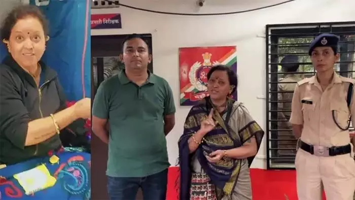 കെറ്റില്‍ ഉപയോഗിച്ച് ട്രെയിന് യാത്രക്കിടെ പാചകം; ആ വൈറല്‍ വീഡിയോക്ക് പിന്നിലെ യാത്രക്കാരിയെ കണ്ടെത്തി കേസെടുത്ത് റെയില്‍വേ; ഒടുവില്‍ ക്ഷമാപണവുമായി വീഡിയോ