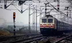 പാലക്കാട് ഡിവിഷനിലെ വിവിധ സ്ഥലങ്ങളില്‍ ട്രാക്കില്‍ അറ്റകുറ്റപ്പണി; ട്രെയിന്‍ സര്‍വീസുകളില്‍ ക്രമീകരണം