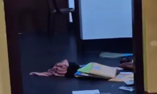 വീട്ടുകാര്‍ ക്ഷേത്രത്തില്‍ പോയ സമയത്ത് മോഷണം; 13 പവന്‍ സ്വര്‍ണം കവര്‍ന്നു