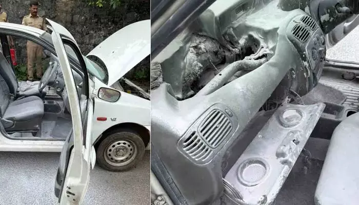 ഓടിക്കൊണ്ടിരുന്ന കാറിന് തീ പിടിച്ചു; കുട്ടികളടക്കമുള്ള കുടുംബം ഇറങ്ങി ഓടി; ഒഴിവായത് വന് ദുരന്തം ഓടിക്കൊണ്ടിരുന്ന കാറിന് തീ പിടിച്ചു; കുട്ടികളടക്കമുള്ള കുടുംബം ഇറങ്ങി ഓടി; ഒഴിവായത് വന് ദുരന്തം