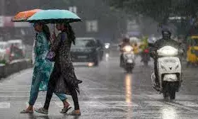 സംസ്ഥാനത്ത് മഴ മുന്നറിയിപ്പില്‍ മാറ്റം; തെക്കന്‍ കേരളത്തില്‍ മഴ ശക്തമാകും; 8 ജില്ലകളില്‍ മഞ്ഞ അലര്‍ട്ട്