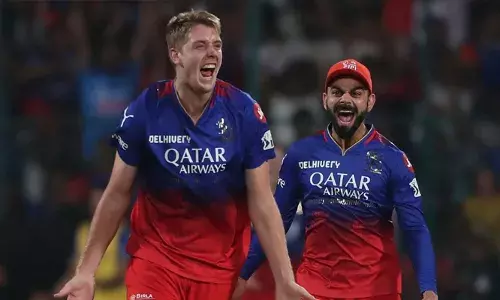 പവർ കോച്ചായി റസ്സൽ; ഐപിഎല്ലിൽ നിന്നും പിന്മാറി മാക്‌സ്‌വെല്ലും; പകരം ലക്ഷ്യമിടുന്നത് ആ ഓസ്‌ട്രേലിയൻ ഓൾ റൗണ്ടറെ; മിനിലേലത്തിൽ കാമറൂൺ ഗ്രീനിന് വമ്പൻ തുക മുടക്കാൻ ടീമുകൾ