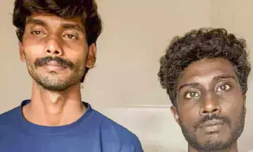 രാവിലെ വിൽപ്പനയ്ക്കായി ഇറങ്ങി; എക്സൈസിനെ കണ്ടതും മുഖത്ത് പന്തികേട്; പരിശോധനയിൽ കഞ്ചാവുമായി യുവാക്കൾ പിടിയിൽ