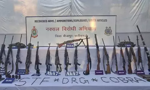 ഛത്തീസ്ഗഡിൽ ഏറ്റുമുട്ടൽ തുടരുന്നു; ആറ് മാവോയിസ്റ്റുകളെ കൂടി വധിച്ച് സുരക്ഷാസേന; കൊല്ലപ്പെട്ട മാവോയിസ്റ്റുകളുടെ എണ്ണം 18 ആയി; ഓട്ടോമാറ്റിക് റൈഫിളുകടക്കം നിരവധി ആയുധങ്ങൾ കണ്ടെടുത്തു