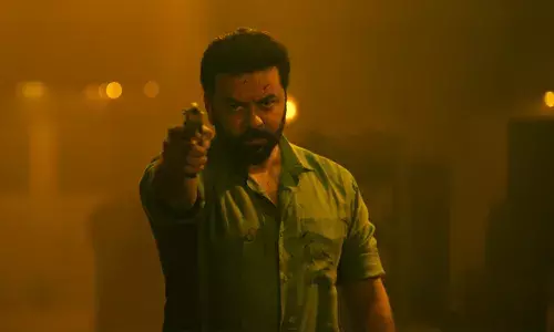 ഇന്ദ്രജിത്തിന്റെ ധീരം നാളെ തിയേറ്ററുകളിലേക്ക്; ക്രൈം ഇൻവെസ്റ്റിഗേഷൻ ത്രില്ലറിനായി ആകാംഷയോടെ ആരാധകർ ഇന്ദ്രജിത്തിന്റെ ധീരം നാളെ തിയേറ്ററുകളിലേക്ക്; ക്രൈം ഇൻവെസ്റ്റിഗേഷൻ ത്രില്ലറിനായി ആകാംഷയോടെ ആരാധകർ