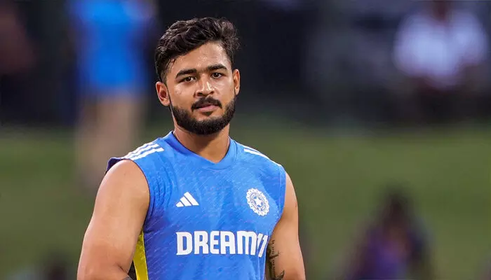 ഇന്ത്യയ്ക്ക് വേണ്ടി മികച്ച പ്രകടനം കാഴ്ചവെച്ചു, ദേശീയ ടീമിൽ നിന്ന് പുറത്താകാൻ കാരണം തോളെല്ലിനേറ്റ പരിക്ക്; പൂർണ ഫിറ്റ്നസ് വീണ്ടെടുത്താൽ വീണ്ടും നീല കുപ്പായമണിയാനാകുമെന്നും റിയാൻ പരാഗ്