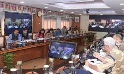 രാജ്യത്തെ തുറമുഖങ്ങളുടെ സുരക്ഷാ ചുമതല സിഐഎസ്എഫിന്; സുപ്രധാന സുരക്ഷാ വിഷയങ്ങള് സിഐഎസ്എഫ് കൈകാര്യം ചെയ്യും; വിജയഗാഥയിലെ ഒരു പുതിയ ഏടെന്ന് സേന രാജ്യത്തെ തുറമുഖങ്ങളുടെ സുരക്ഷാ ചുമതല സിഐഎസ്എഫിന്; സുപ്രധാന സുരക്ഷാ വിഷയങ്ങള് സിഐഎസ്എഫ് കൈകാര്യം ചെയ്യും; വിജയഗാഥയിലെ ഒരു പുതിയ ഏടെന്ന് സേന