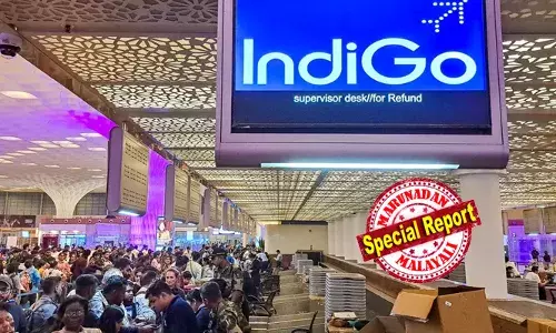 വിവാഹത്തില്‍ പങ്കെടുക്കാന്‍ ഡല്‍ഹിയില്‍ നിന്നും കൊച്ചിയിലെത്തി; പക്ഷേ സ്യൂട്ട് കേസ് കാണാനില്ല; താളംതെറ്റി ഇന്‍ഡിഗോ; കേരളത്തിലും ഒട്ടേറെ വിമാനസര്‍വീസുകള്‍ വൈകുന്നു; വിമാനത്താവളങ്ങളില്‍ വന്‍ പ്രതിസന്ധി; മുദ്രാവാക്യം വിളിയോടെ ജീവനക്കാരെ തടയുന്നു;  വ്യാപക പ്രതിഷേധവുമായി യാത്രക്കാര്‍