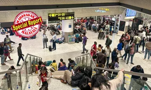 ഡല്‍ഹി - കൊച്ചി ടിക്കറ്റ് നിരക്ക് 62,000 രൂപ;  തിരുവനന്തപുരത്തേക്ക് 48,000; ഇന്‍ഡിഗോ പ്രതിസന്ധി അവസരമാക്കി ടിക്കറ്റ് നിരക്ക് കുത്തനെ കൂട്ടി വിമാന കമ്പനികള്‍;  യാത്രക്കാര്‍ ദുരിതത്തില്‍; റദ്ദാക്കിയത് എഴുനൂറോളം സര്‍വീസുകള്‍;   പൈലറ്റുമാരുടെ ഡ്യൂട്ടിചട്ടത്തില്‍ ഇളവ് നല്‍കി ഡിജിസിഎ