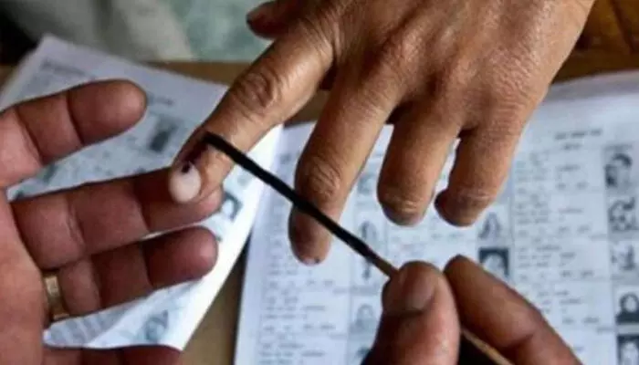 തദ്ദേശ തിരഞ്ഞെടുപ്പ്; ആദ്യഘട്ട വോട്ടെടുപ്പ് നടക്കുന്ന ഏഴ് ജില്ലകളിലെ പരസ്യ പ്രചാരണം നാളെ സമാപിക്കും