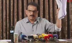 ട്വന്റി 20യോട് ഏറ്റുമുട്ടുന്നത് ഇടതുവലത് പാര്ട്ടികളുടെ കുറുവ സംഘം; തങ്ങളെ പേടിച്ച് സിപിഎമ്മും കോണ്ഗ്രസ്സും ഒന്നിച്ചു; ബെന്നി ബെഹനാനെ വെല്ലുവിളിച്ചാല് മറുപടി പറയുന്നത് ശ്രീനിജന്; 32 കോടിയുടെ ഫിക്സഡ് ഡെപ്പോസിറ്റ് രേഖകള് പുറത്ത് വിട്ട് സാബു ജേക്കബ്: 10 വര്ഷം കൊണ്ട് ട്വന്റി 20 ലാഭിച്ചത് 19% അധികമെന്നും പാര്ട്ടി അദ്ധ്യക്ഷന് ട്വന്റി 20യോട് ഏറ്റുമുട്ടുന്നത് ഇടതുവലത് പാര്ട്ടികളുടെ കുറുവ സംഘം; തങ്ങളെ പേടിച്ച് സിപിഎമ്മും കോണ്ഗ്രസ്സും ഒന്നിച്ചു; ബെന്നി ബെഹനാനെ വെല്ലുവിളിച്ചാല് മറുപടി പറയുന്നത് ശ്രീനിജന്; 32 കോടിയുടെ ഫിക്സഡ് ഡെപ്പോസിറ്റ് രേഖകള് പുറത്ത് വിട്ട് സാബു ജേക്കബ്: 10 വര്ഷം കൊണ്ട് ട്വന്റി 20 ലാഭിച്ചത് 19% അധികമെന്നും പാര്ട്ടി അദ്ധ്യക്ഷന്