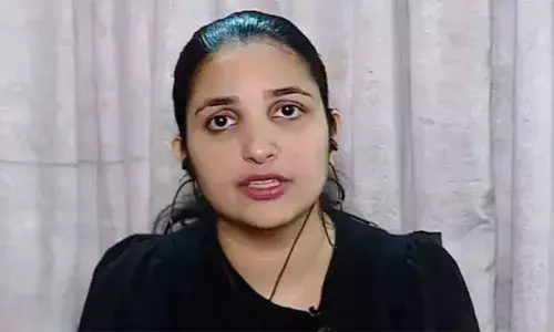 രാഹുല് മാങ്കൂട്ടത്തിലിനെ തൊട്ടാല് കൊന്നു കളയും; മാങ്കൂട്ടത്തിലിനെതിരെ വെളിപ്പെടുത്തല് നടത്തിയ നടി റിനി ആന് ജോര്ജിന് വധഭീഷണി രാഹുല് മാങ്കൂട്ടത്തിലിനെ തൊട്ടാല് കൊന്നു കളയും; മാങ്കൂട്ടത്തിലിനെതിരെ വെളിപ്പെടുത്തല് നടത്തിയ നടി റിനി ആന് ജോര്ജിന് വധഭീഷണി