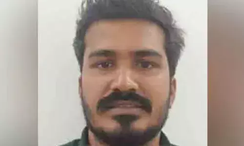 ഉപ്പളയില് വനിതാ ബിഎല്ഒയെ തടഞ്ഞുനിര്ത്തി എസ്ഐആര് വിവരങ്ങള് ഫോണില് പകര്ത്തിയ ബിജെപി പ്രവര്ത്തകന് അറസ്റ്റില്; അറസ്റ്റിലായത് അമിത്ത് ഉപ്പളയില് വനിതാ ബിഎല്ഒയെ തടഞ്ഞുനിര്ത്തി എസ്ഐആര് വിവരങ്ങള് ഫോണില് പകര്ത്തിയ ബിജെപി പ്രവര്ത്തകന് അറസ്റ്റില്; അറസ്റ്റിലായത് അമിത്ത്