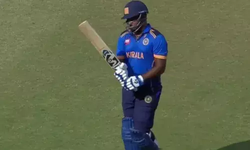 ബാറ്റിംഗ് ദുഷ്‌കരമായ പിച്ചില്‍ സഞ്ജുവിന്റെ ഒറ്റയാള്‍ പോരാട്ടം; 56 പന്തില്‍ പുറത്താവാതെ 73 റണ്‍സ്;  കേരളത്തിനെതിരെ ആന്ധ്രയ്ക്ക് 120 റണ്‍സ് വിജയലക്ഷ്യം