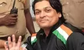 ആഹാരം കഴിക്കാമെന്ന് ജയില് അധികൃതരെ അറിയിച്ചു; ജയിലിലെ നിരാഹാര സത്യഗ്രഹം അവസാനിപ്പിച്ച് രാഹുല് ഈശ്വര് ആഹാരം കഴിക്കാമെന്ന് ജയില് അധികൃതരെ അറിയിച്ചു; ജയിലിലെ നിരാഹാര സത്യഗ്രഹം അവസാനിപ്പിച്ച് രാഹുല് ഈശ്വര്