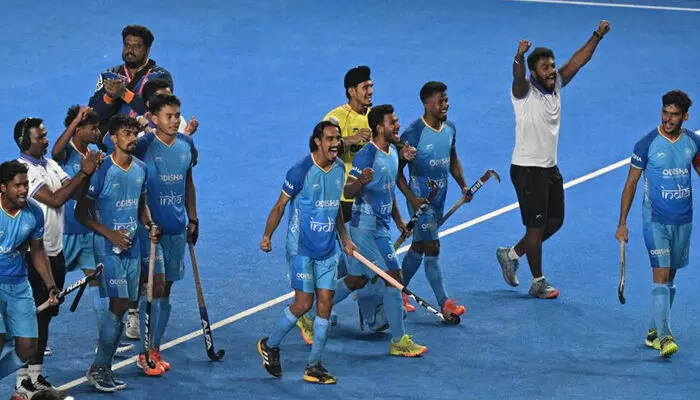 ജൂനിയർ ഹോക്കി ലോകകപ്പിൽ ഇന്ന് സെമിഫൈനൽ പോരാട്ടം; ഇന്ത്യയുടെ എതിരാളികൾ ശക്തരായ ജർമ്മനി; മത്സരം രാത്രി എട്ടിന് ജൂനിയർ ഹോക്കി ലോകകപ്പിൽ ഇന്ന് സെമിഫൈനൽ പോരാട്ടം; ഇന്ത്യയുടെ എതിരാളികൾ ശക്തരായ ജർമ്മനി; മത്സരം രാത്രി എട്ടിന്