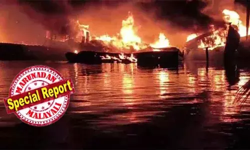 കൊല്ലം കൂരീപ്പുഴയില്‍ ബോട്ടുകളില്‍ തീപടര്‍ന്നത് ഭക്ഷണം പാചകം ചെയ്യുമ്പോഴെന്ന് സംശയം; തീപടര്‍ന്നതോടെ ബോട്ടുകളിലെ ഗ്യാസ് സിലിണ്ടറുകളും പൊട്ടിത്തെറിച്ചു; മൂന്ന് അഗ്‌നിരക്ഷായൂണിറ്റുകളും സ്ഥലത്തെത്തി രക്ഷാപ്രവര്‍ത്തനം നടത്തി; അപകടത്തില്‍ ആര്‍ക്കും പരിക്കേറ്റില്ലെന്ന് സൂചന; അഗ്നിബാധയില്‍ വന്‍ നാശനഷ്ടം