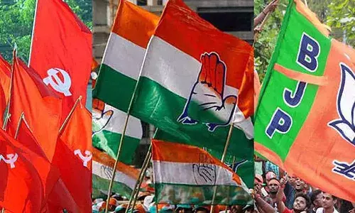 തദ്ദേശ തെരഞ്ഞെടുപ്പിലെ ആദ്യ ഘട്ടത്തിലെ പരസ്യ പ്രചാരണം ഇന്ന്  അവസാനിക്കും; ആദ്യഘട്ട വോട്ടെടുപ്പ് ചൊവ്വാഴ്ച; കൊട്ടിക്കലാശം ഉഷാറക്കാന്‍ മുന്നണികള്‍