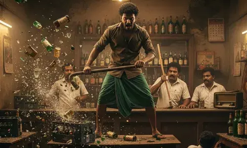 ബാർ ജീവനക്കാരെ കുത്തി; നശിപ്പിച്ചത് 40 ലീറ്ററോളം മദ്യം; സിസിടിവി ക്യാമറ അടിച്ചു തകർത്തു; സിറ്റി പാലസിൽ പരിഭ്രാന്തി പരത്തിയ യുവാവിനെ പോലീസ് പിടികൂടിയത് സാഹസികമായി