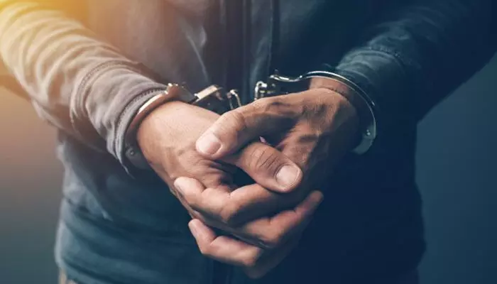 എംഡിഎംഎ പിടികൂടിയ കേസ്; ഓടിരക്ഷപ്പെട്ട അഞ്ചാം പ്രതി പിടിയില് എംഡിഎംഎ പിടികൂടിയ കേസ്; ഓടിരക്ഷപ്പെട്ട അഞ്ചാം പ്രതി പിടിയില്