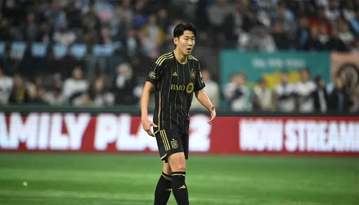 ഗർഭിണിയെന്നും, ചിത്രം പരസ്യമാക്കുമെന്നും ഭീഷണി; ഫുട്ബോൾ താരം സൺ ഹ്യുങ്-മിനെ ബ്ലാക്ക്‌മെയിൽ ചെയ്ത് പണം തട്ടിയ കേസ്; യുവതിക്ക് നാല് വർഷം കഠിനതടവ് വിധിച്ച് സൗത്ത് കൊറിയൻ കോടതി