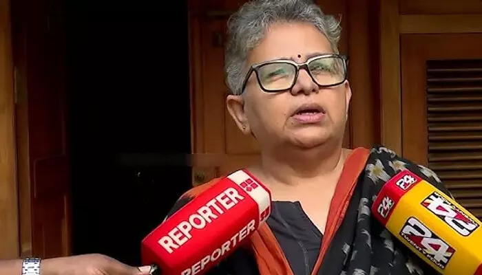 കോടതി വിധിയില്‍ ഞെട്ടലില്ലെങ്കിലും നിരാശ; പ്രതിസ്ഥാനത്ത് പ്രബലരാകുമ്പോള്‍ വരുന്നത് ഒരേ വിധിയാണ്; അപ്പീലില്‍ വിശ്വസിക്കുന്നെങ്കിലും അതിനുള്ള സ്റ്റാമിന അതിജീവിതയ്ക്ക് ഉണ്ടോ എന്നറിയില്ലെന്നും ദീദി ദാമോദരന്‍