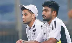 ഓപ്പണര് സ്ഥാനത്തു നിന്ന് സഞ്ജുവിനെ മാറ്റിയത് ശുഭ്മാന് ഗില് ടീമില് സ്ഥാനം അര്ഹിച്ചിരുന്നതിനാല്; മതിയായ അവസരങ്ങള് നല്കി; താരങ്ങളെല്ലാം ഏത് സ്ഥാനത്തും കളിക്കാന് വഴക്കമുള്ളവരായിരിക്കണം; സാഹചര്യത്തിന് അനുസരിച്ച് മാറാന് തയാറാവണം; ട്വന്റി 20 ലോകകപ്പിന് മുമ്പ് സഞ്ജുവിനെ ഓപ്പണര് സ്ഥാനത്തു നിന്ന് മാറ്റിയതില് വിശദീകരണവുമായി സൂര്യകുമാര് യാദവ് ഓപ്പണര് സ്ഥാനത്തു നിന്ന് സഞ്ജുവിനെ മാറ്റിയത് ശുഭ്മാന് ഗില് ടീമില് സ്ഥാനം അര്ഹിച്ചിരുന്നതിനാല്; മതിയായ അവസരങ്ങള് നല്കി; താരങ്ങളെല്ലാം ഏത് സ്ഥാനത്തും കളിക്കാന് വഴക്കമുള്ളവരായിരിക്കണം; സാഹചര്യത്തിന് അനുസരിച്ച് മാറാന് തയാറാവണം; ട്വന്റി 20 ലോകകപ്പിന് മുമ്പ് സഞ്ജുവിനെ ഓപ്പണര് സ്ഥാനത്തു നിന്ന് മാറ്റിയതില് വിശദീകരണവുമായി സൂര്യകുമാര് യാദവ്