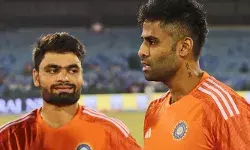 ഒരു ഓൾറൗണ്ടറെ ഫിനിഷറുമായി താരതമ്യം ചെയ്യാനാകില്ല; എന്തുകൊണ്ട് റിങ്കു സിംഗിനെ ഒഴിവാക്കി?; ചോദ്യത്തിൽ നിന്നും ഒഴിഞ്ഞുമാറി ഇന്ത്യന് ക്യാപ്റ്റന് സൂര്യകുമാര് യാദവ് ഒരു ഓൾറൗണ്ടറെ ഫിനിഷറുമായി താരതമ്യം ചെയ്യാനാകില്ല; എന്തുകൊണ്ട് റിങ്കു സിംഗിനെ ഒഴിവാക്കി?; ചോദ്യത്തിൽ നിന്നും ഒഴിഞ്ഞുമാറി ഇന്ത്യന് ക്യാപ്റ്റന് സൂര്യകുമാര് യാദവ്