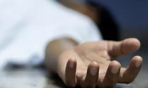 വീടിനുള്ളില്‍ രണ്ടു കട്ടിലുകളിലായി അമ്മയുടെയും മകന്റെയും മൃതദേഹങ്ങള്‍; വിഷം കഴിച്ചതെന്ന് പ്രാഥമിക നിഗമനം: പോലിസ് അന്വേഷണം തുടങ്ങി