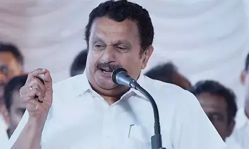 സമൂഹം എപ്പോഴും അതിജീവിതയ്ക്കൊപ്പം, അനുകൂല വിധി ഉണ്ടാകുമെന്ന് പ്രതീക്ഷിക്കുന്നു; നടിയെ ആക്രമിച്ച കേസില് വിധി വരും മുമ്പ് കെ മുരളീധരന്റെ പ്രതികരണം ഇങ്ങനെ സമൂഹം എപ്പോഴും അതിജീവിതയ്ക്കൊപ്പം, അനുകൂല വിധി ഉണ്ടാകുമെന്ന് പ്രതീക്ഷിക്കുന്നു; നടിയെ ആക്രമിച്ച കേസില് വിധി വരും മുമ്പ് കെ മുരളീധരന്റെ പ്രതികരണം ഇങ്ങനെ