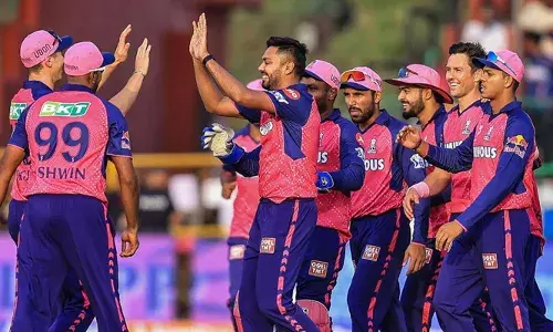 ആര്‍സിബി മാത്രമല്ല, ഓഹരി വില്‍ക്കാനൊരുങ്ങി രാജസ്ഥാന്‍ റോയല്‍സും; സഞ്ജു ടീം വിട്ടതോടെ നിര്‍ണായക നീക്കവുമായി മനോജ് ബഡാലെ;  ഐപിഎല്ലില്‍ വീണ്ടും വമ്പന്‍ ഡീലിന് നീക്കം