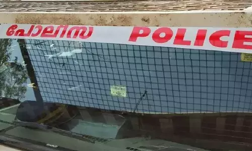 ശാസ്താംകോട്ടയില് തെരുവുനായയെ തല്ലിക്കൊന്നു; യുഡിഎഫ് സ്ഥാനാര്ത്ഥിക്കെതിരെ കേസ് ശാസ്താംകോട്ടയില് തെരുവുനായയെ തല്ലിക്കൊന്നു; യുഡിഎഫ് സ്ഥാനാര്ത്ഥിക്കെതിരെ കേസ്