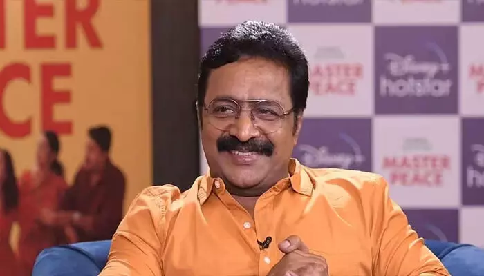 രാജ്യത്ത് പോലീസുകാർ കള്ളത്തെളിവുകൾ ഉണ്ടാക്കിയിട്ടില്ലേ?; മാധ്യമങ്ങൾക്ക് അജണ്ടയുണ്ട്; കുറ്റവാളി അല്ലാതെ ശിക്ഷിക്കപ്പെട്ടു എന്ന വികാരം ദിലീപിന് ഉണ്ടായാൽ എന്താണ് തെറ്റെന്നും രൺജി പണിക്കർ രാജ്യത്ത് പോലീസുകാർ കള്ളത്തെളിവുകൾ ഉണ്ടാക്കിയിട്ടില്ലേ?; മാധ്യമങ്ങൾക്ക് അജണ്ടയുണ്ട്; കുറ്റവാളി അല്ലാതെ ശിക്ഷിക്കപ്പെട്ടു എന്ന വികാരം ദിലീപിന് ഉണ്ടായാൽ എന്താണ് തെറ്റെന്നും രൺജി പണിക്കർ