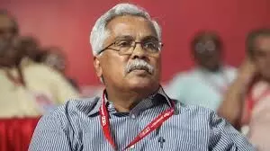 അമ്മ പെങ്ങന്മാരുള്ളവര്ക്കാര്ക്കും ഇത് ക്ഷമിക്കാന് പറ്റില്ല: അടൂര് പ്രകാശിനെതിരെ ബിനോയ് വിശ്വം അമ്മ പെങ്ങന്മാരുള്ളവര്ക്കാര്ക്കും ഇത് ക്ഷമിക്കാന് പറ്റില്ല: അടൂര് പ്രകാശിനെതിരെ ബിനോയ് വിശ്വം