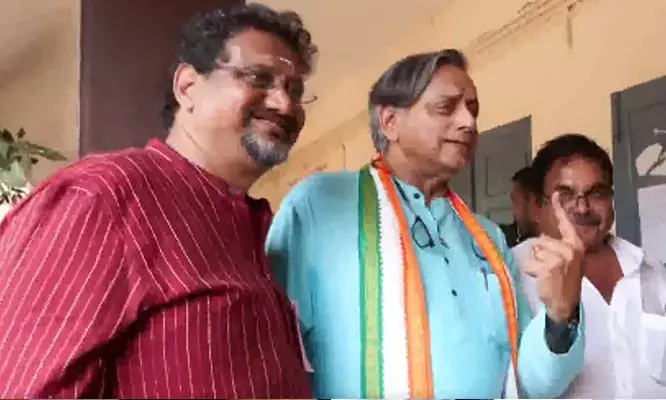 ന്യായത്തിന്റെ പക്ഷമാണ് പിടിക്കേണ്ടത്, നീതി കിട്ടിയിട്ടില്ലെന്ന് നടിക്ക് തോന്നുന്നുണ്ടാകും; സർക്കാർ അപ്പീലിന് പോകുന്നതാണ് ശരിയായ നിലപാട്; അതിജീവിതക്ക് ഒപ്പമാണെന്നും ശശി തരൂർ ന്യായത്തിന്റെ പക്ഷമാണ് പിടിക്കേണ്ടത്, നീതി കിട്ടിയിട്ടില്ലെന്ന് നടിക്ക് തോന്നുന്നുണ്ടാകും; സർക്കാർ അപ്പീലിന് പോകുന്നതാണ് ശരിയായ നിലപാട്; അതിജീവിതക്ക് ഒപ്പമാണെന്നും ശശി തരൂർ