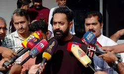 അതിജീവിതയ്ക്ക് നീതി ലഭിക്കണം, ആരെങ്കിലും ശിക്ഷിക്കപ്പെടണം എന്നല്ല; കോടതി വിധിയെ തീർച്ചയായിട്ടും മാനിക്കുന്നു; നടിയെ ആക്രമിച്ച കേസിൽ പ്രതികരിച്ച് ആസിഫ് അലി അതിജീവിതയ്ക്ക് നീതി ലഭിക്കണം, ആരെങ്കിലും ശിക്ഷിക്കപ്പെടണം എന്നല്ല; കോടതി വിധിയെ തീർച്ചയായിട്ടും മാനിക്കുന്നു; നടിയെ ആക്രമിച്ച കേസിൽ പ്രതികരിച്ച് ആസിഫ് അലി