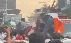 കണ്ണൂര് പഴയങ്ങാടിയില് കൊട്ടിക്കലാശത്തില് അക്രമം; സിപിഎം പ്രവര്ത്തകര് യുഡിഎഫ് സ്ഥാനാര്ത്ഥിയെ മര്ദ്ദിച്ചു; പരുക്കേറ്റ മുബാസ് ആശുപത്രിയില് കണ്ണൂര് പഴയങ്ങാടിയില് കൊട്ടിക്കലാശത്തില് അക്രമം; സിപിഎം പ്രവര്ത്തകര് യുഡിഎഫ് സ്ഥാനാര്ത്ഥിയെ മര്ദ്ദിച്ചു; പരുക്കേറ്റ മുബാസ് ആശുപത്രിയില്