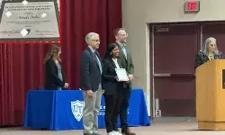 മലയാളി വിദ്യാര്ത്ഥിനിക്ക് അമേരിക്കന് സര്വകലാശാലയുടെ അവാര്ഡ്; മികച്ച പഠിതാവിനുള്ള പുരസ്കാരം അടൂര് തുവയൂര് സ്വദേശിനി അമല ബാബു തോമസിന് മലയാളി വിദ്യാര്ത്ഥിനിക്ക് അമേരിക്കന് സര്വകലാശാലയുടെ അവാര്ഡ്; മികച്ച പഠിതാവിനുള്ള പുരസ്കാരം അടൂര് തുവയൂര് സ്വദേശിനി അമല ബാബു തോമസിന്